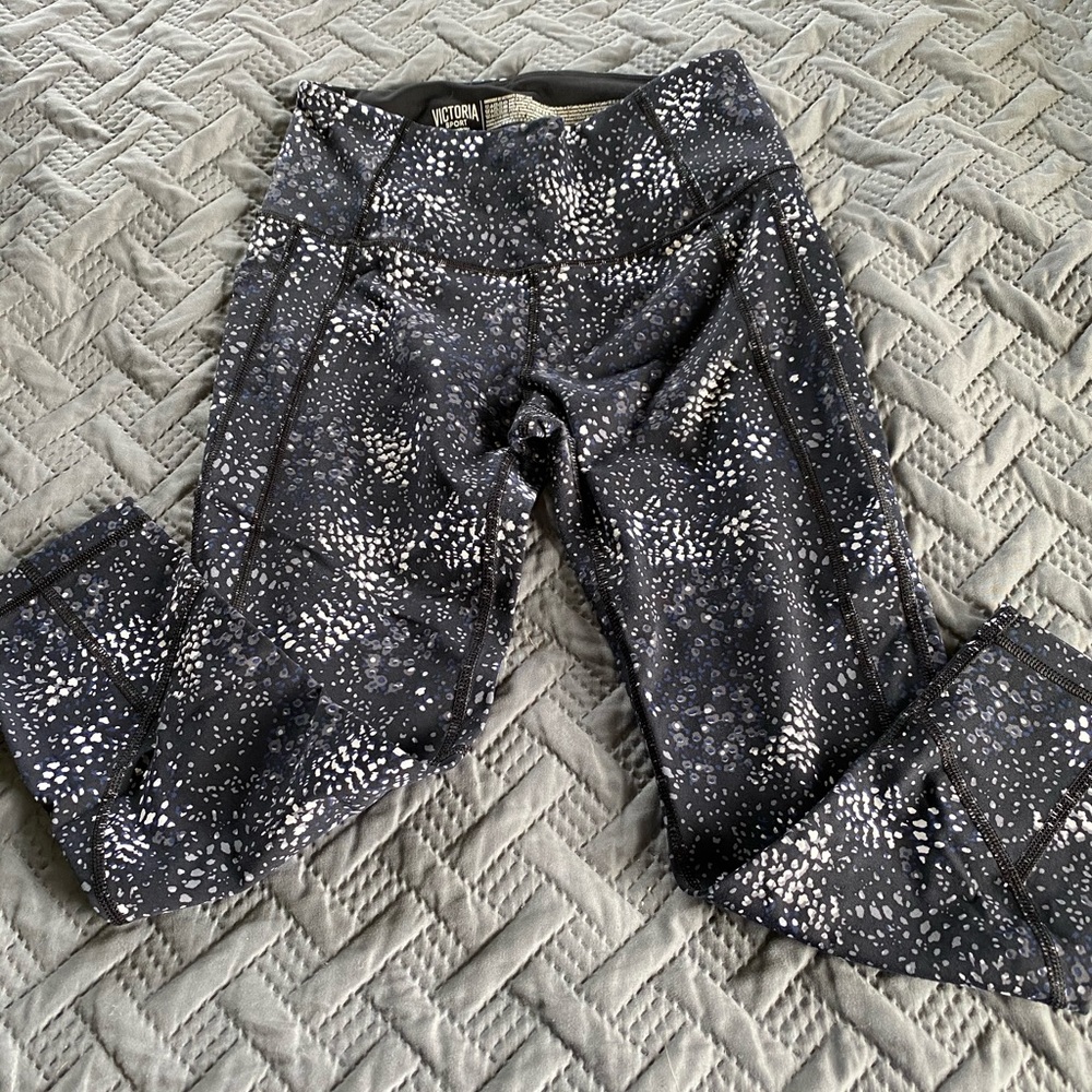 Victoria Sport cropped leggings
